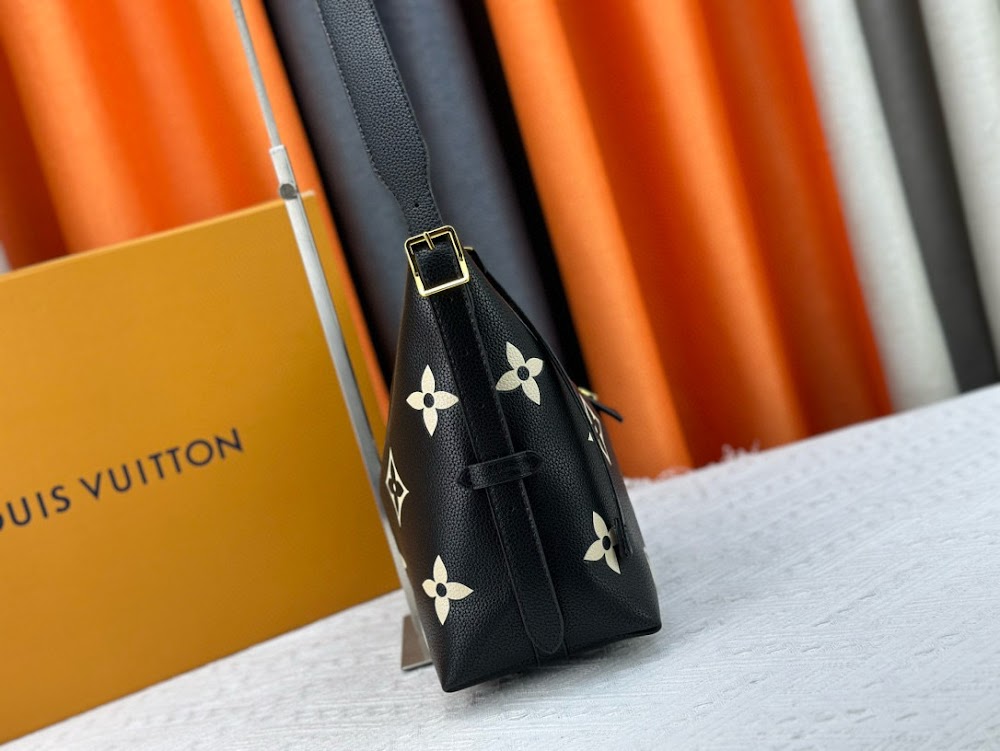Dragons Bags ln Luxury Bag --81489