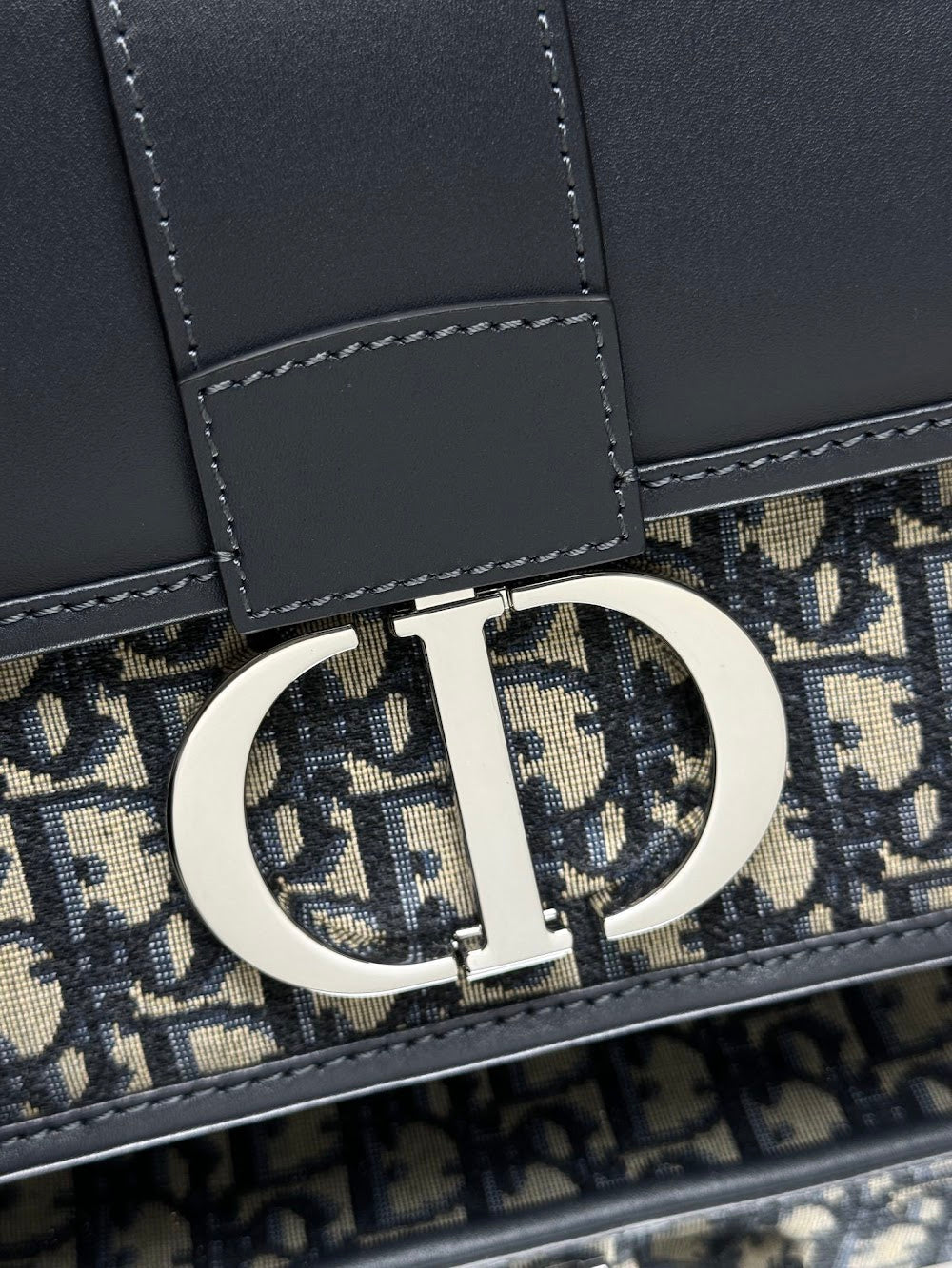 Dragons BagsDiorn Luxury Bag --115969