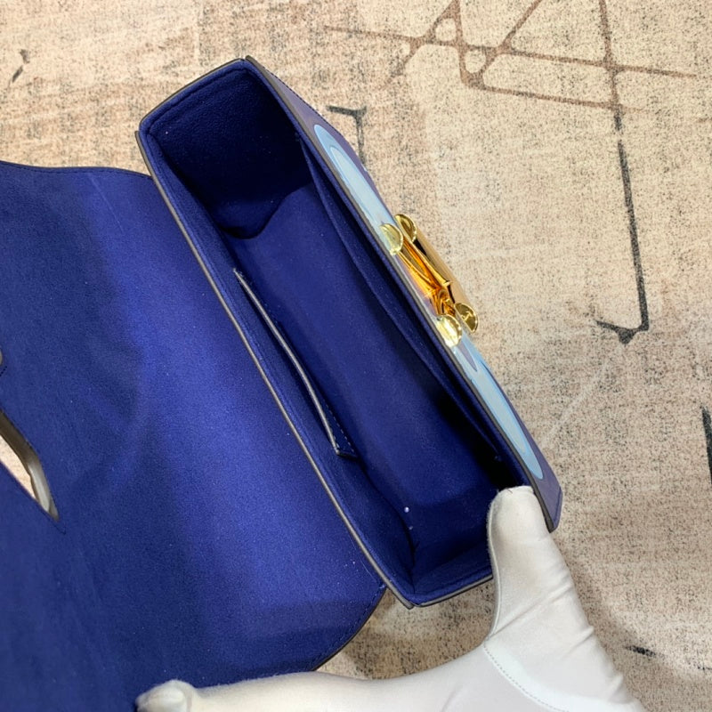 Dragons Bags ln Luxury Bag --59459