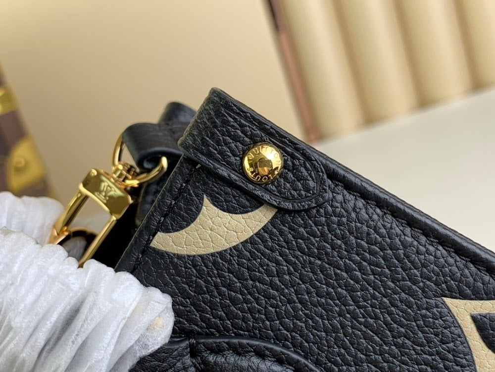 Dragons Bags ln Luxury Bag --68930