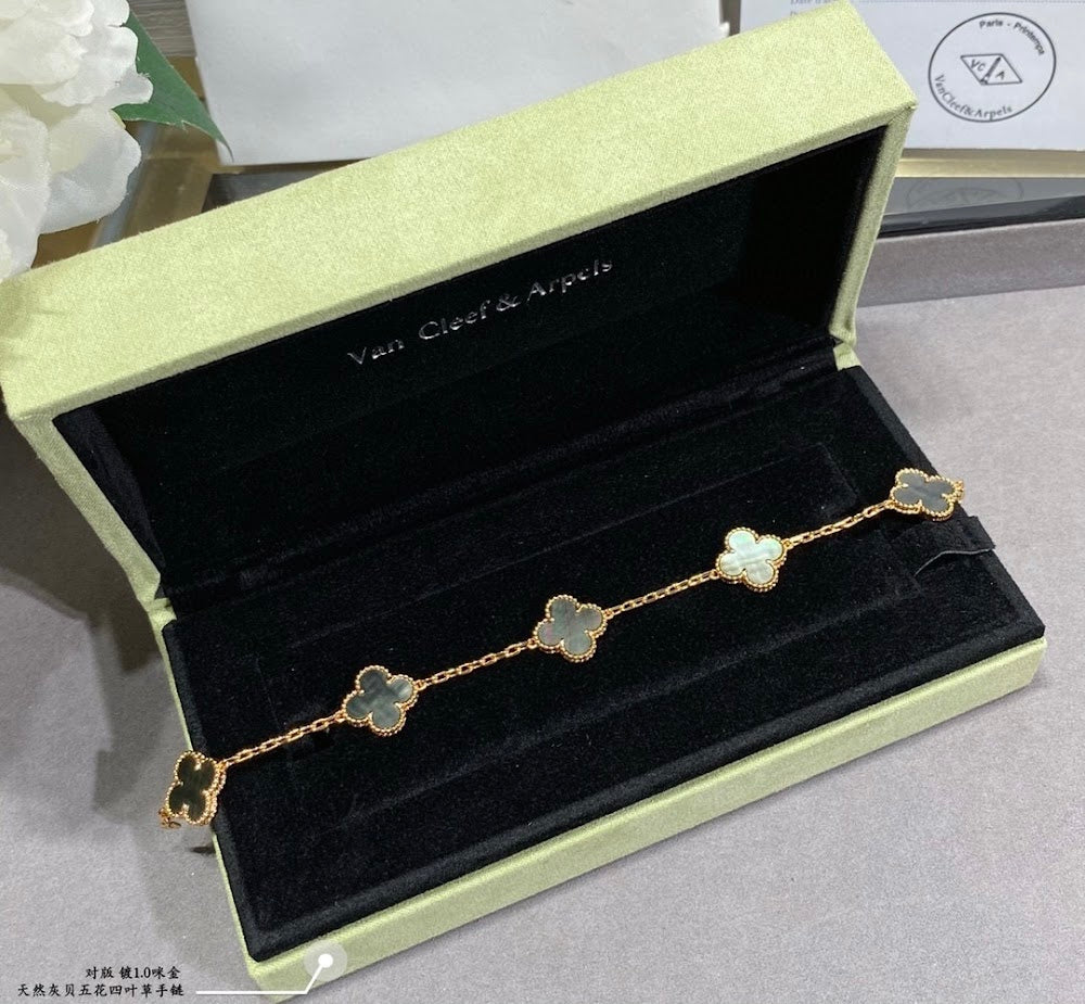 Dragons Bags VCA Luxury Jewelry --51463