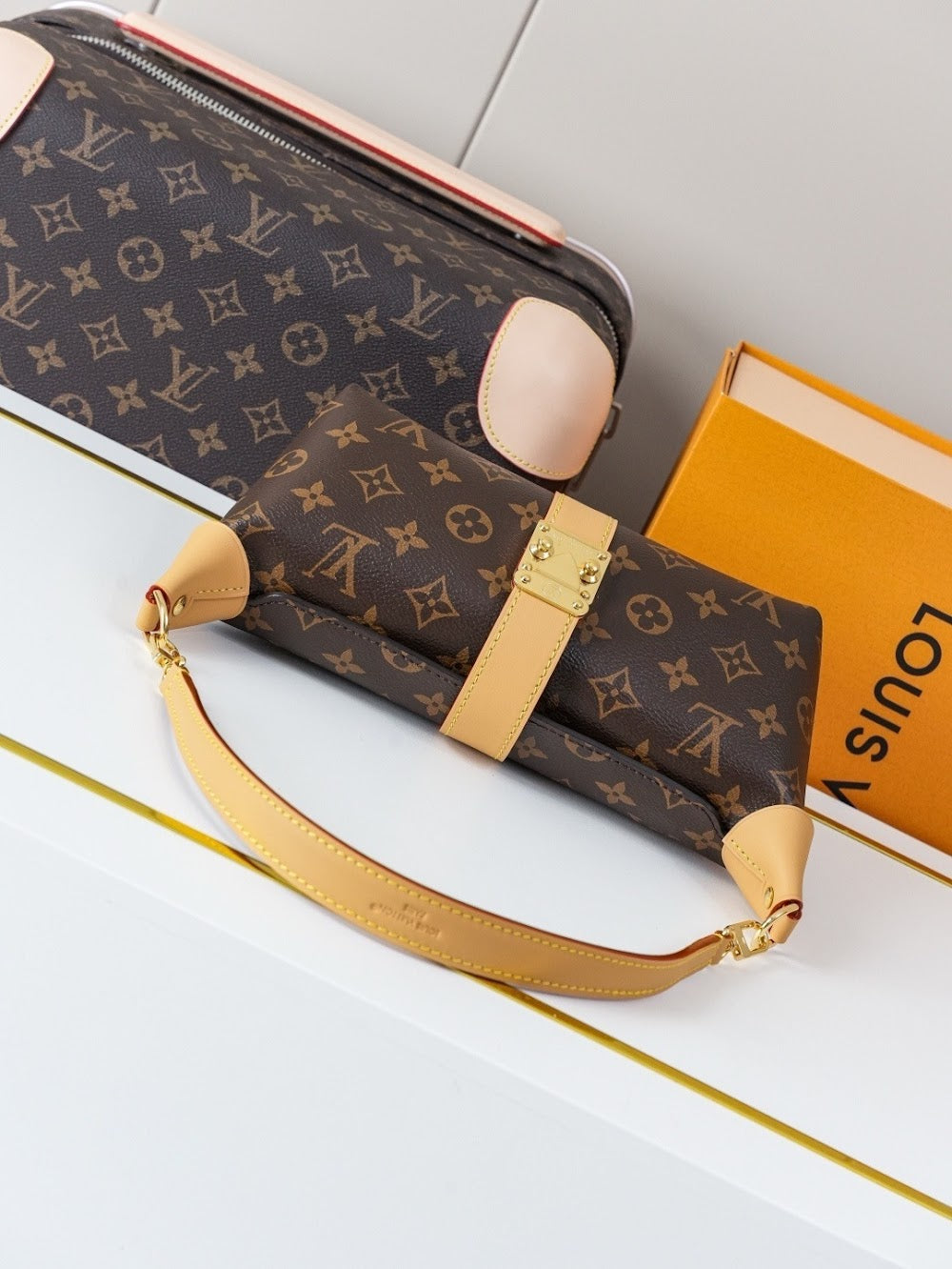 Dragons Bags ln Luxury Bag --81870