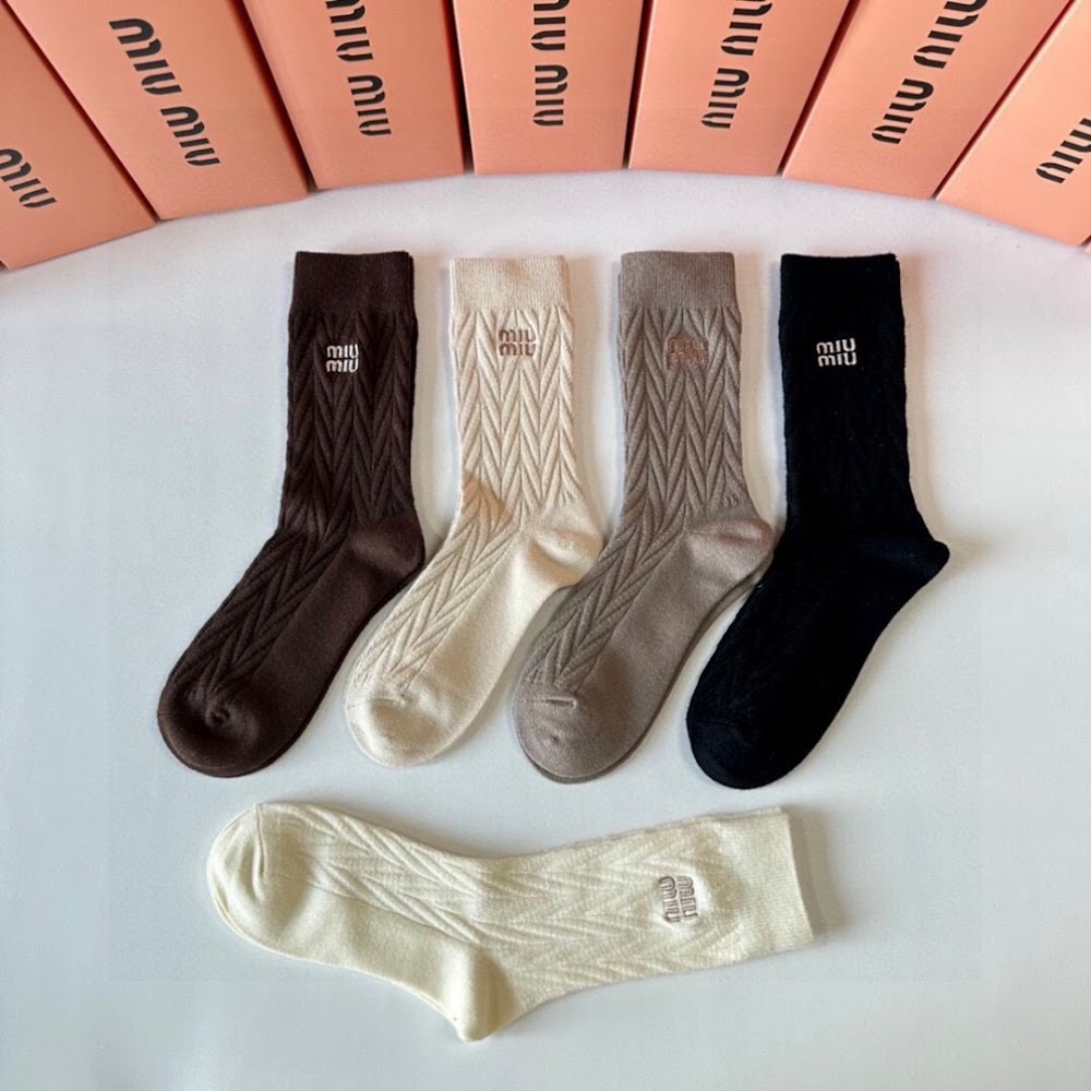 Dragons Bags Premium Luxury Socks --98016