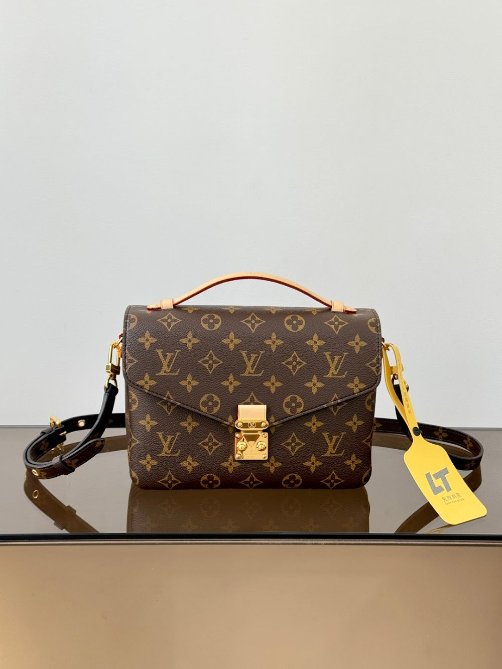 Dragons Bags ln Luxury Bag --97341