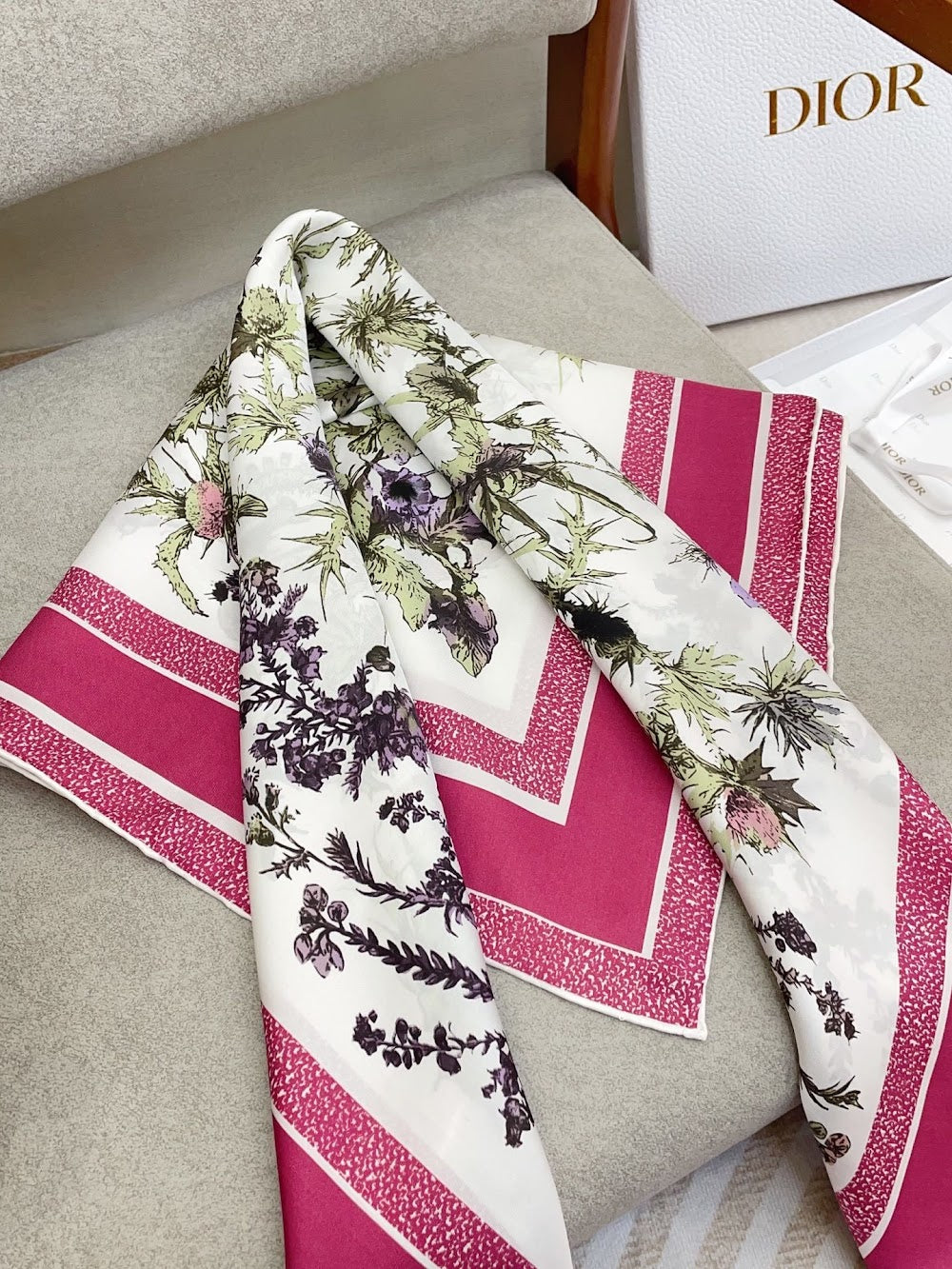 Dragons Bags Premium Designer Scarf --98982