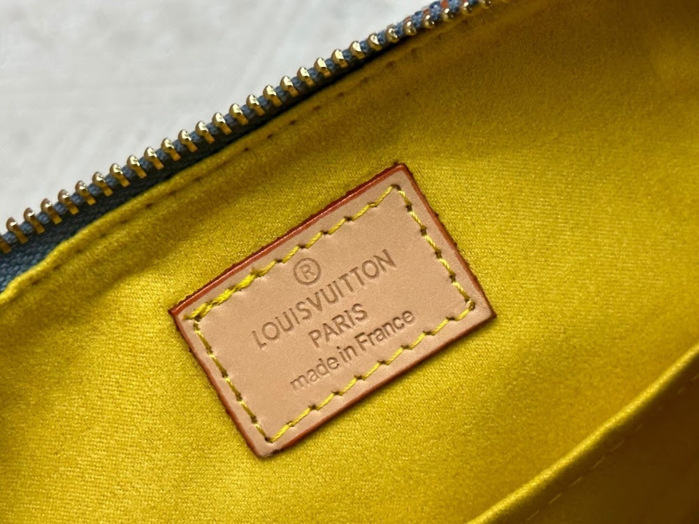 Dragons Bags ln Luxury Bag --76990