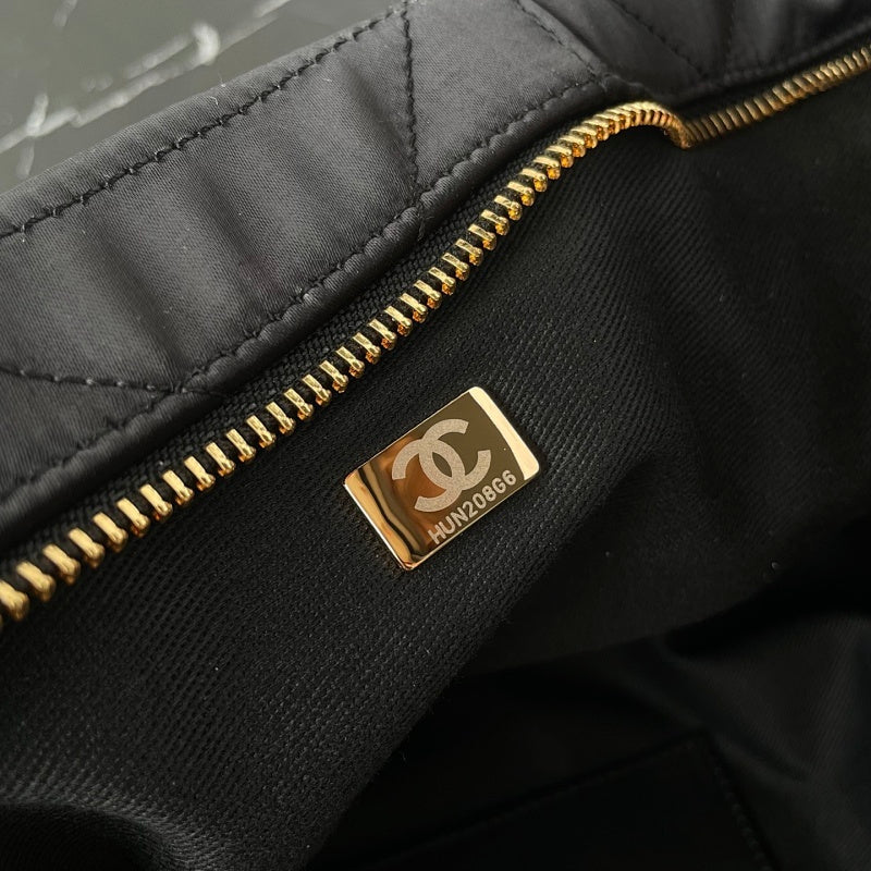 new-luxury-designer-bags-nm9878