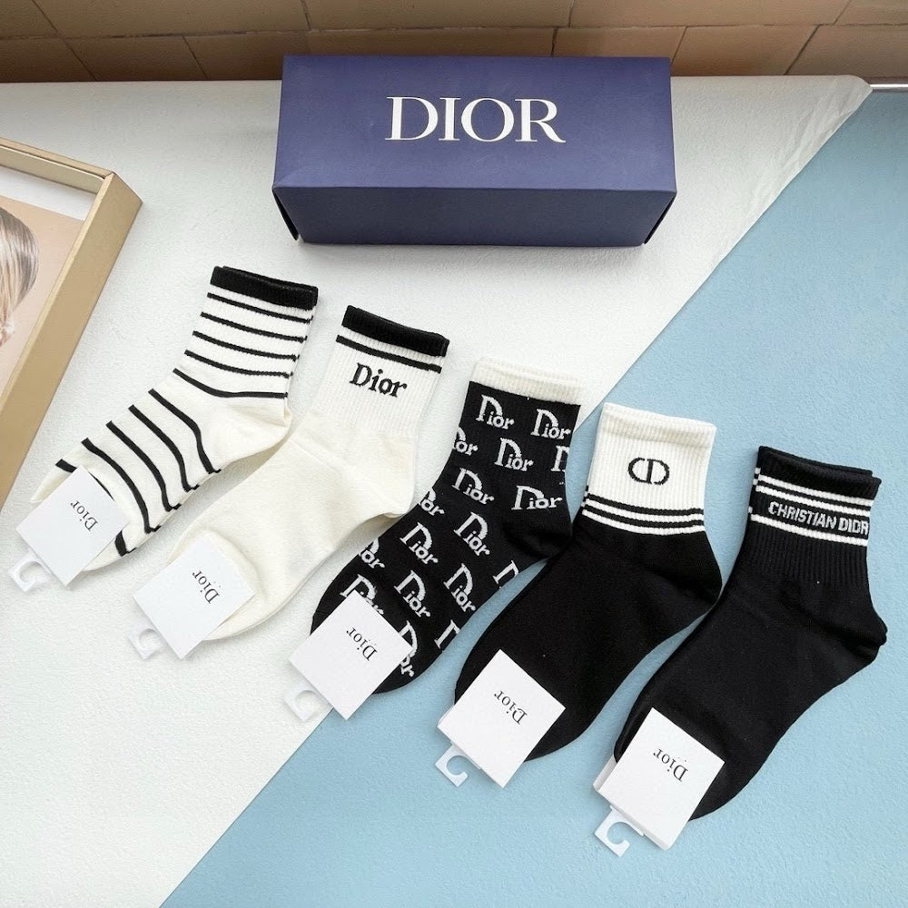 Dragons Bags Premium Luxury Socks --97645