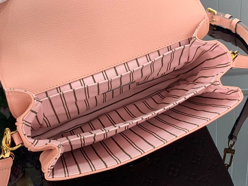 Dragons Bags ln Luxury Bag --59637