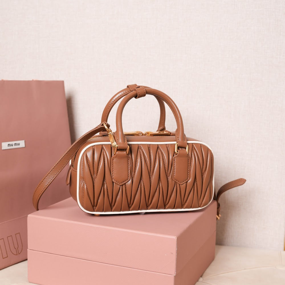 Dragons Bags Miun Miun Luxury Bag --123568