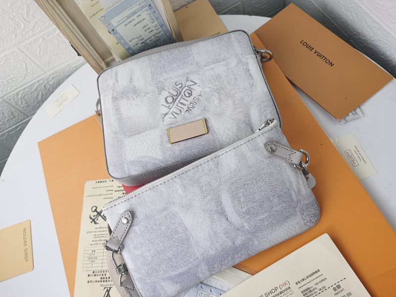 Dragons Bags ln Luxury Bag --70400