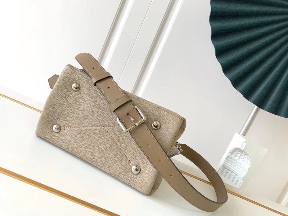 Dragons Bags ln Luxury Bag --97110