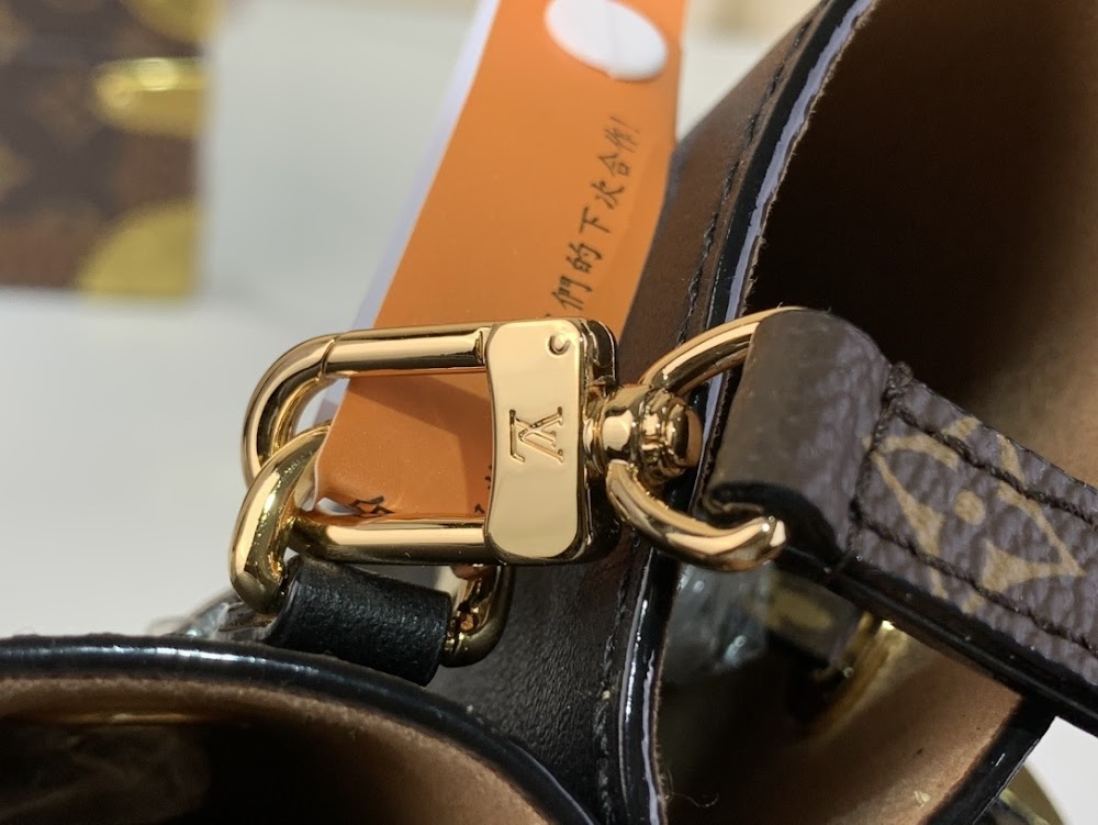 Dragons Bags ln Luxury Bag --62564