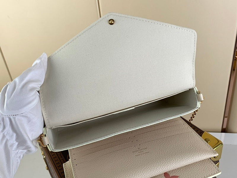 Dragons Bags ln Luxury Bag --61483