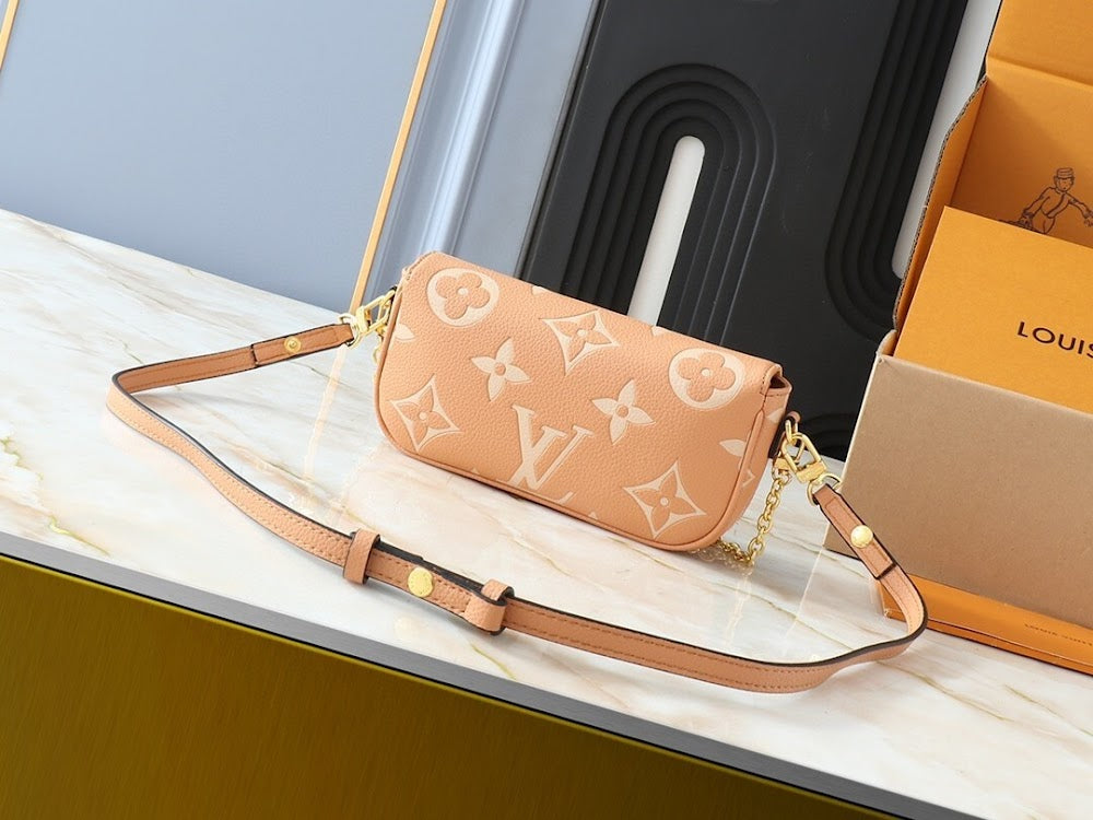 Dragons Bags ln Luxury Bag --76492