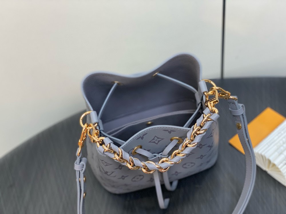 Dragons Bags ln Luxury Bag --81509