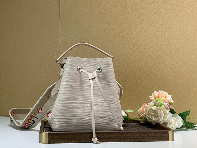 Dragons Bags ln Luxury Bag --58101