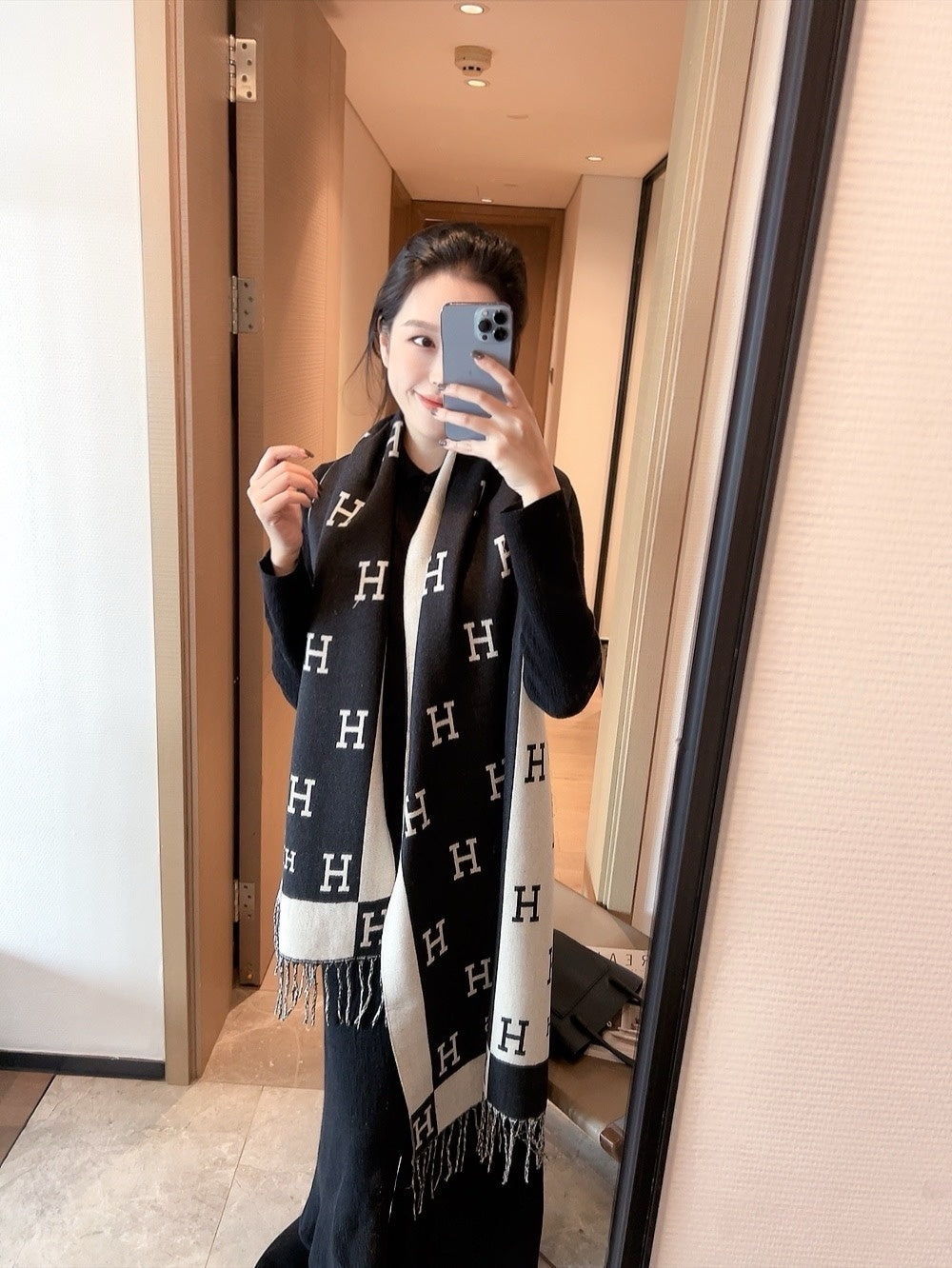 Dragons Bags Premium Designer Scarf --98871