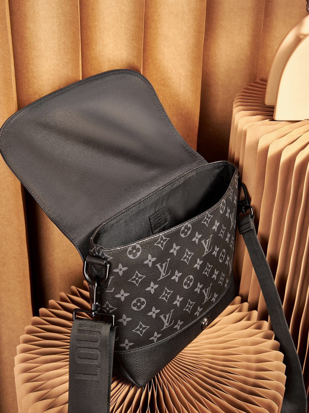Dragons Bags ln Luxury Bag --71122