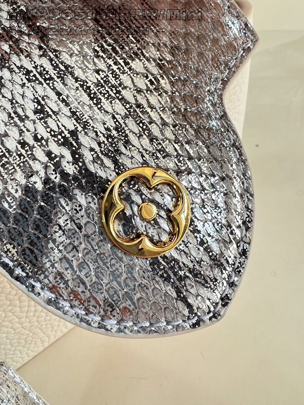 Dragons Bags ln Luxury Bag --95899