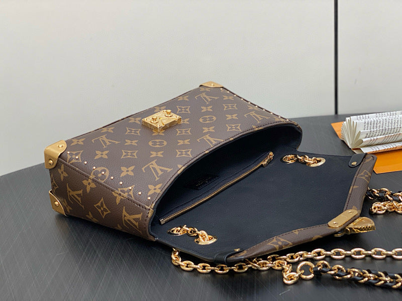 Dragons Bags ln Luxury Bag --81689
