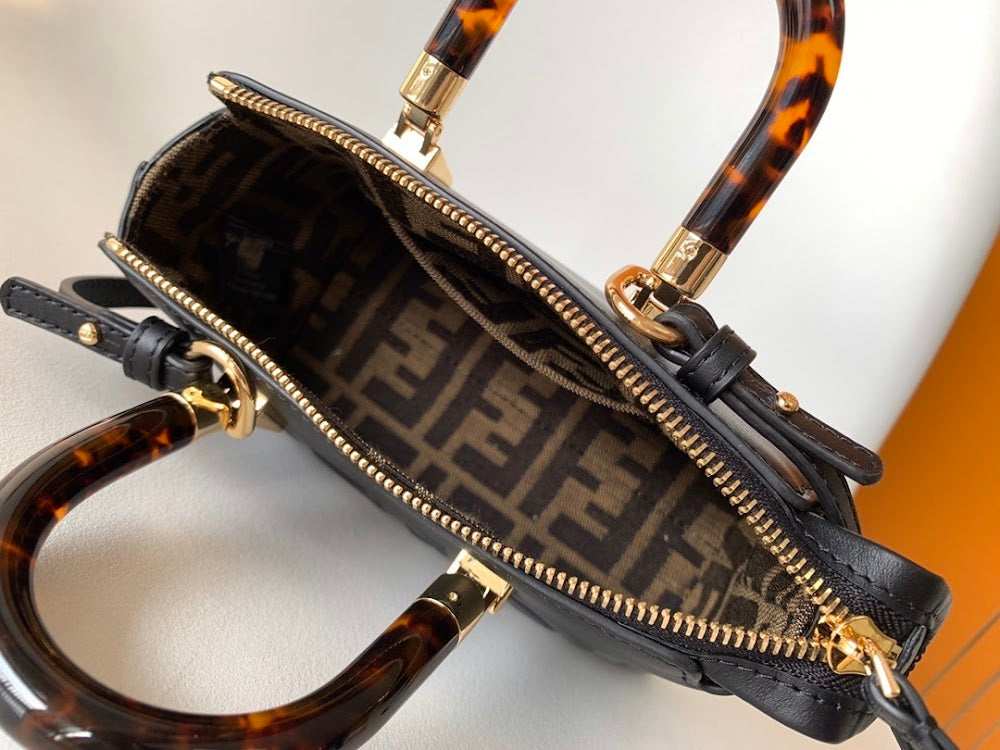 new-luxury-designer-bags-nm15055