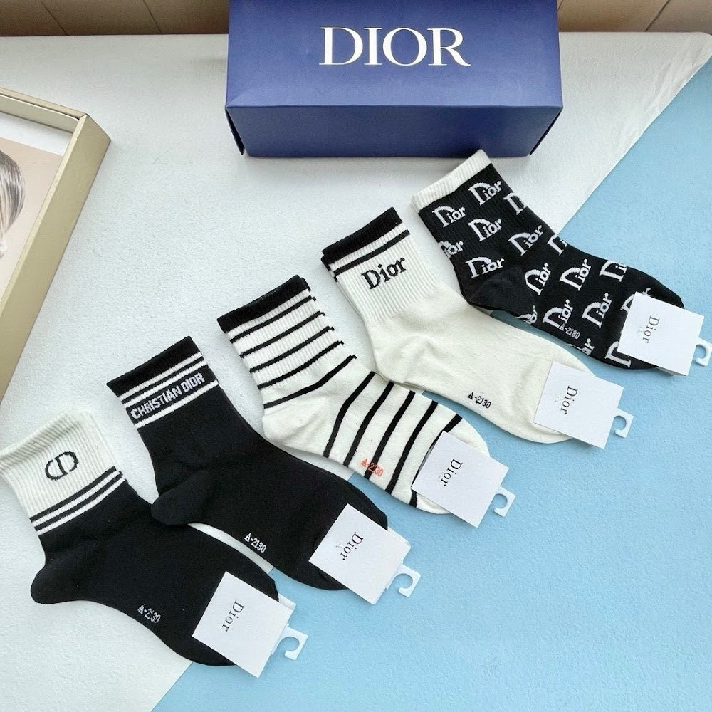 Dragons Bags Premium Luxury Socks --97645