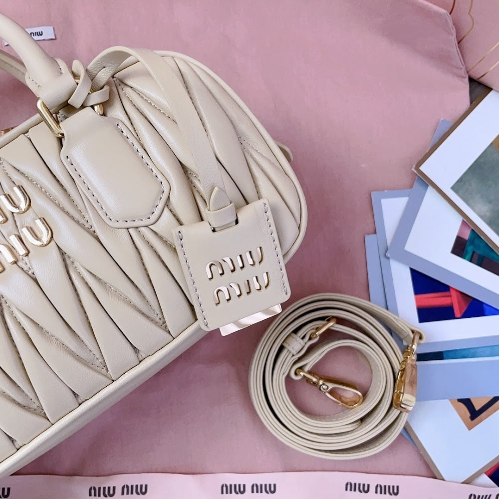 Dragons Bags Miun Miun Luxury Bag --122230