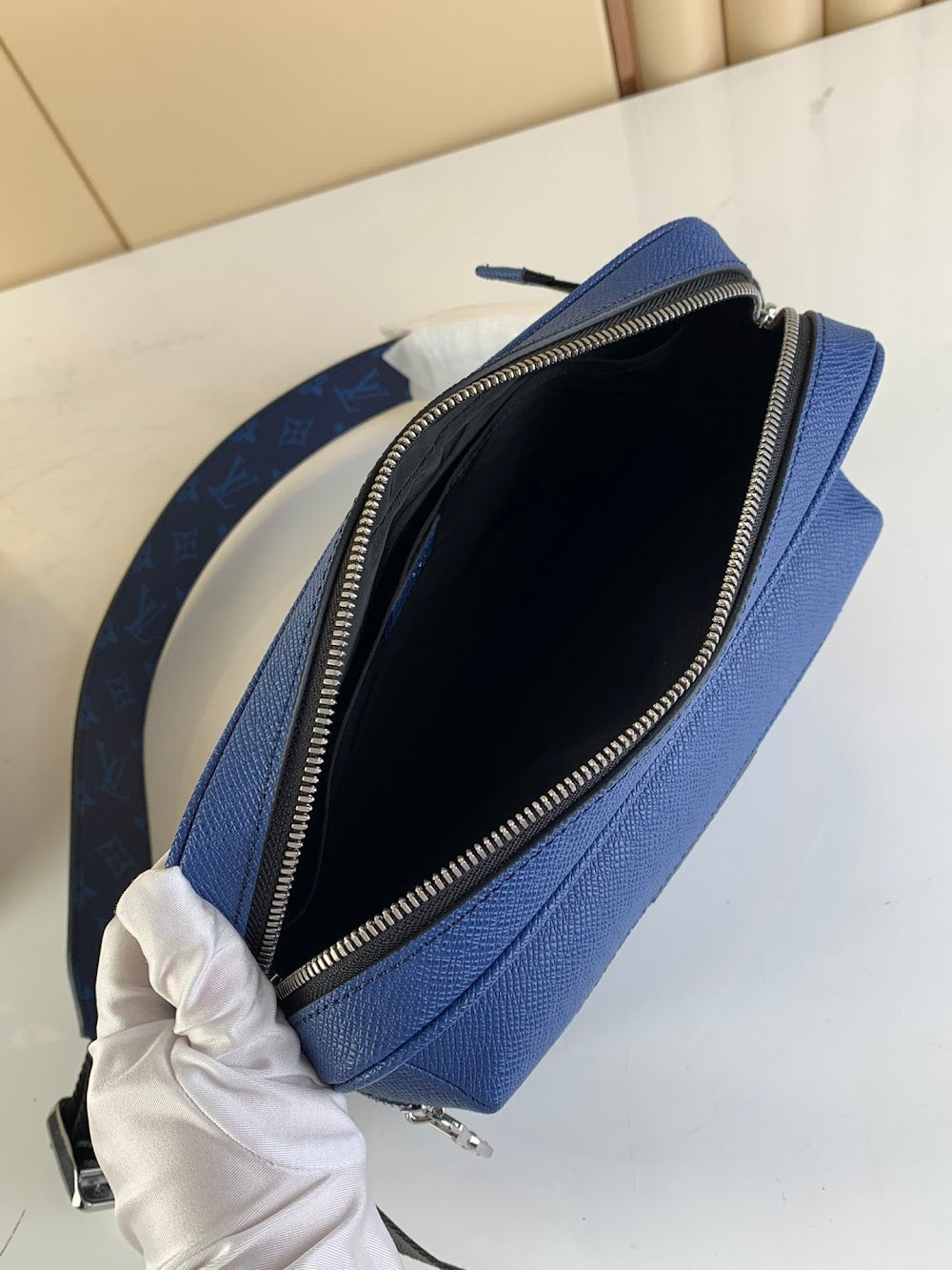 Dragons Bags ln Luxury Bag --67360