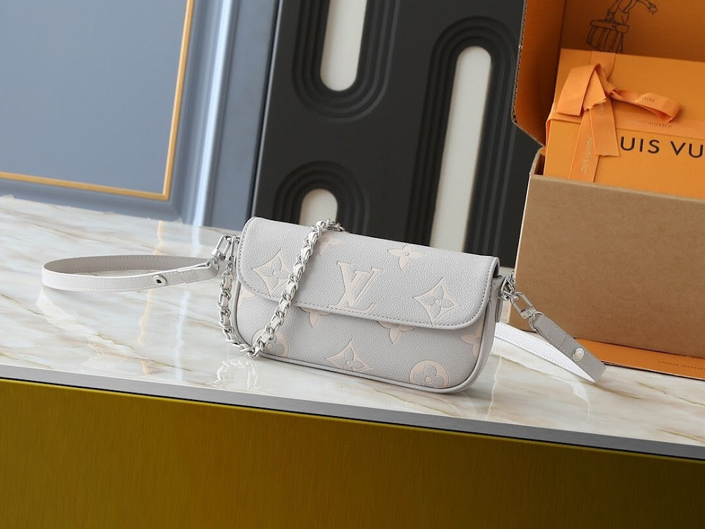 Dragons Bags ln Luxury Bag --76863