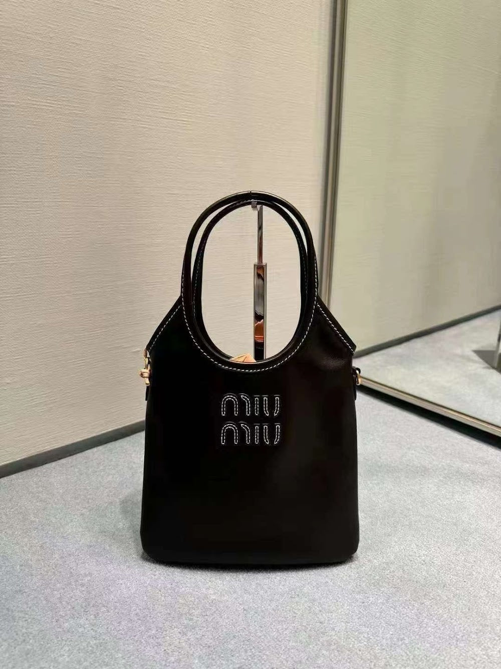 Dragons Bags Miun Miun Luxury Bag --122325