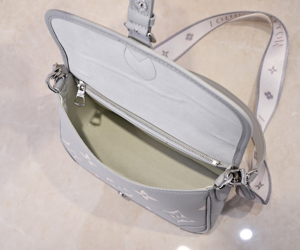 Dragons Bags ln Luxury Bag --76680