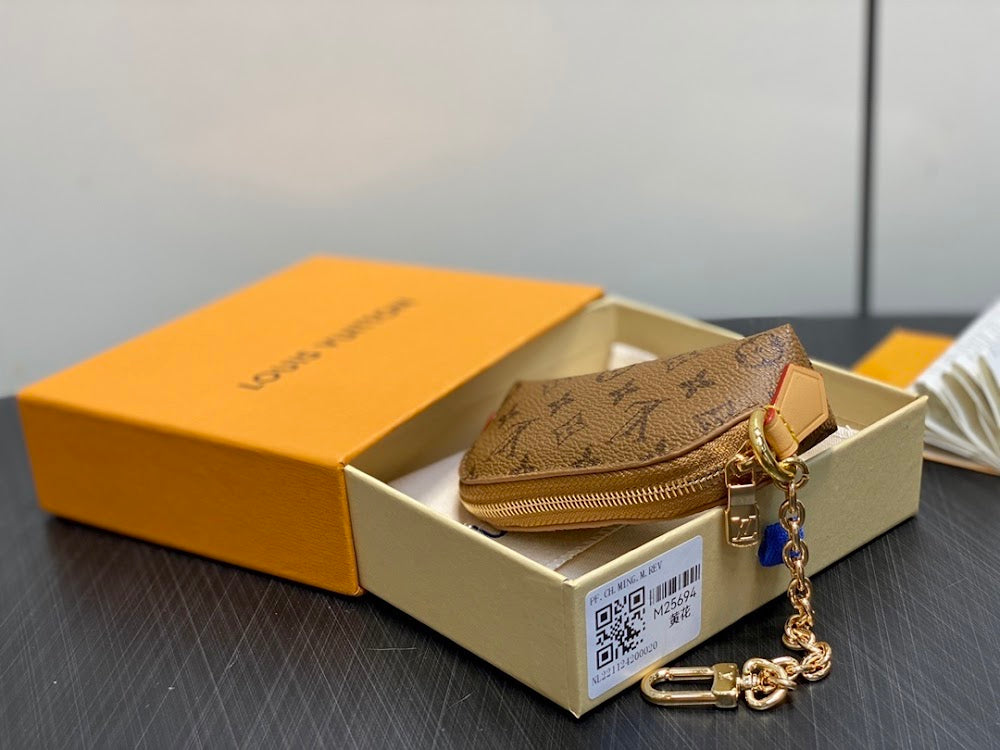 Dragons Bags ln Luxury Bag --96853