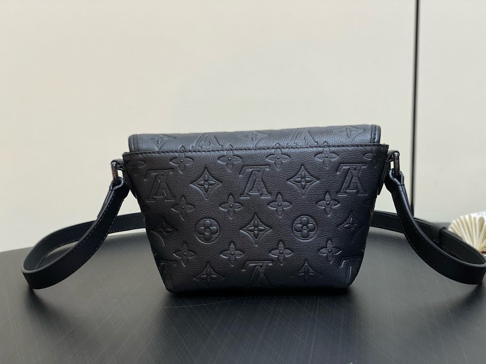 Dragons Bags ln Luxury Bag --70958