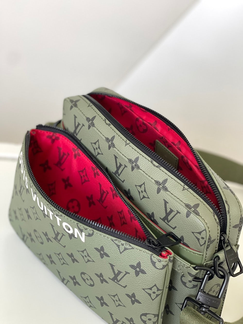 Dragons Bags ln Luxury Bag --70217