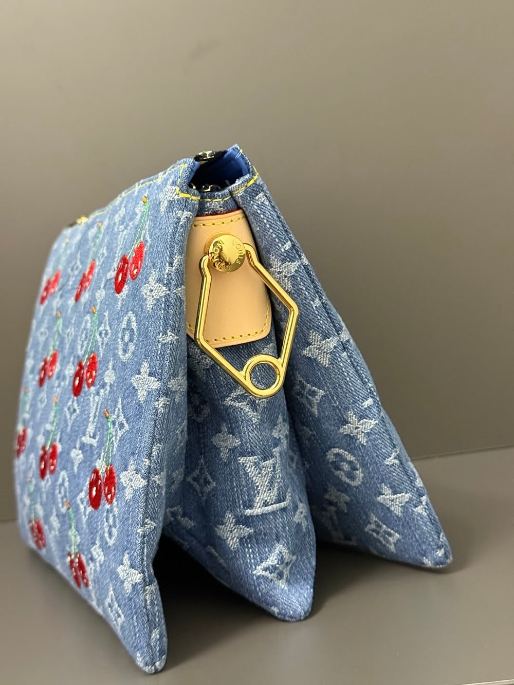 Dragons Bags ln Luxury Bag --96918
