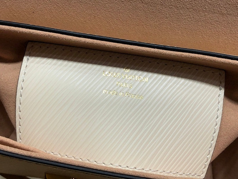 Dragons Bags ln Luxury Bag --66580