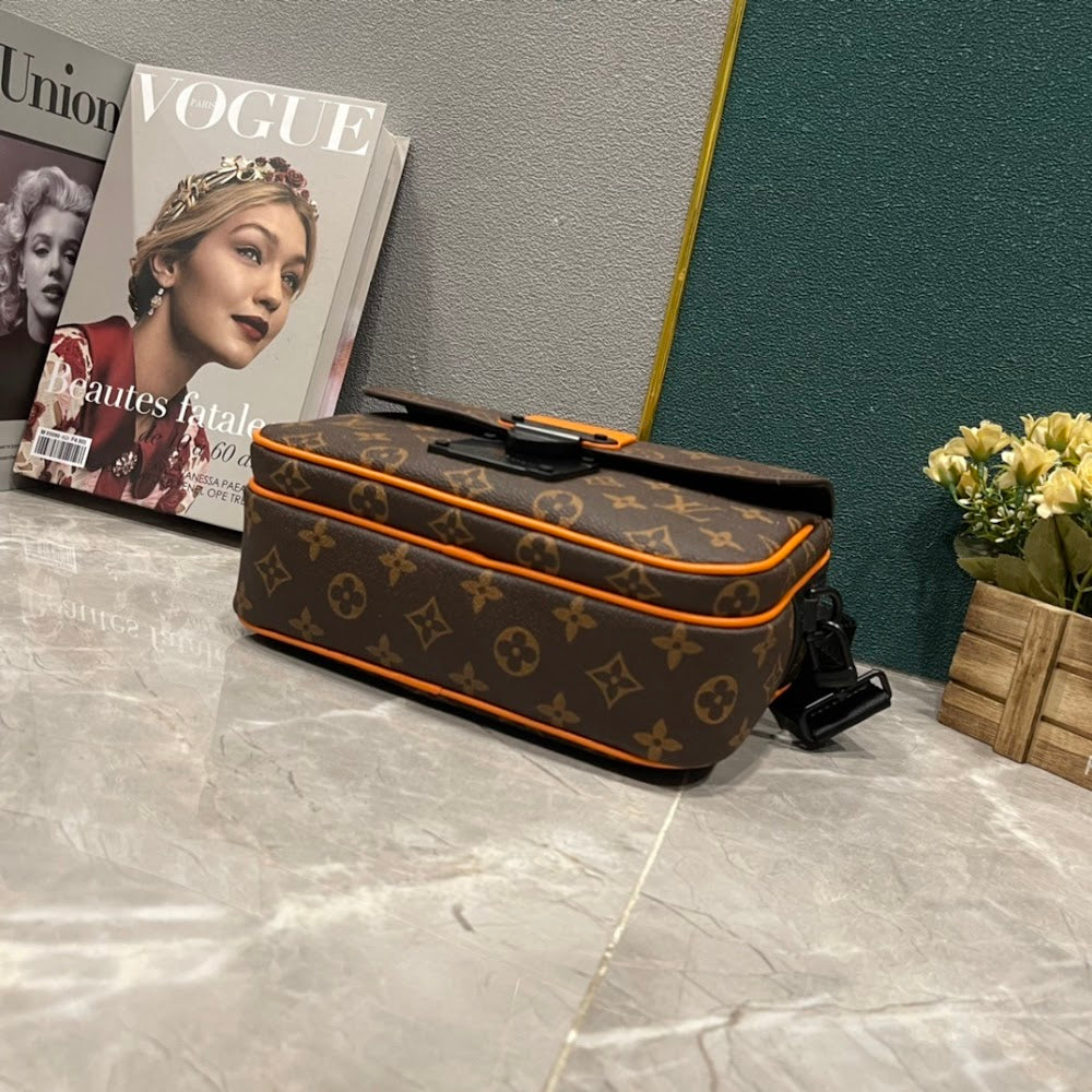 Dragons Bags ln Luxury Bag --70070