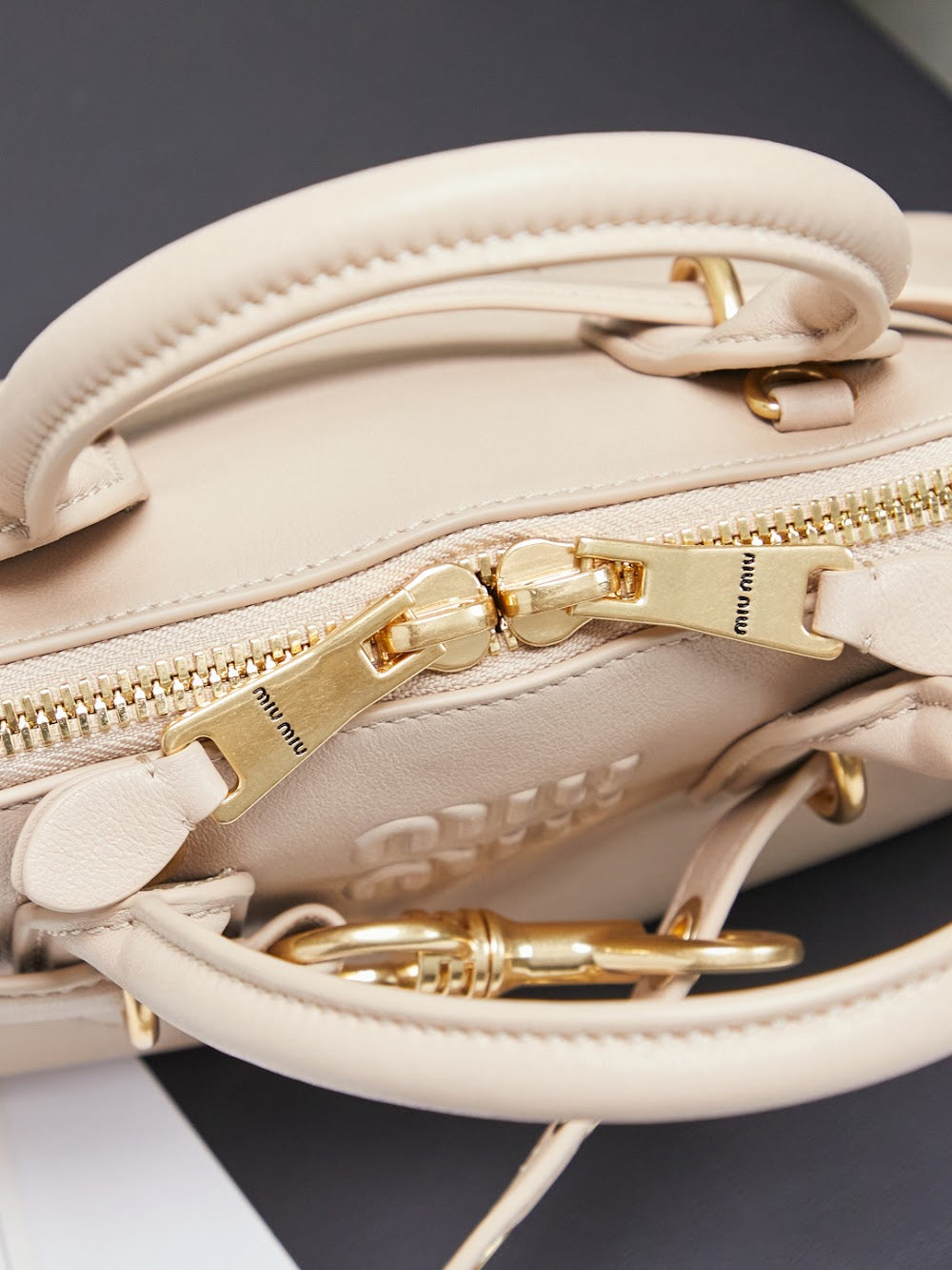 Dragons Bags Miun Miun Luxury Bag --123198