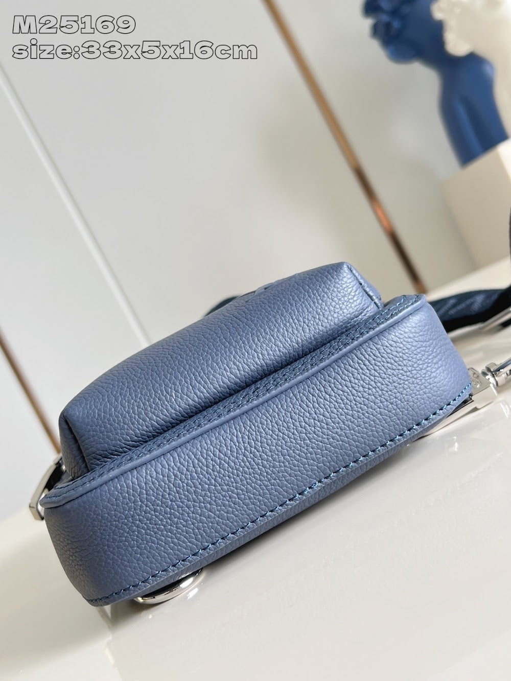 Dragons Bags ln Luxury Bag --97368