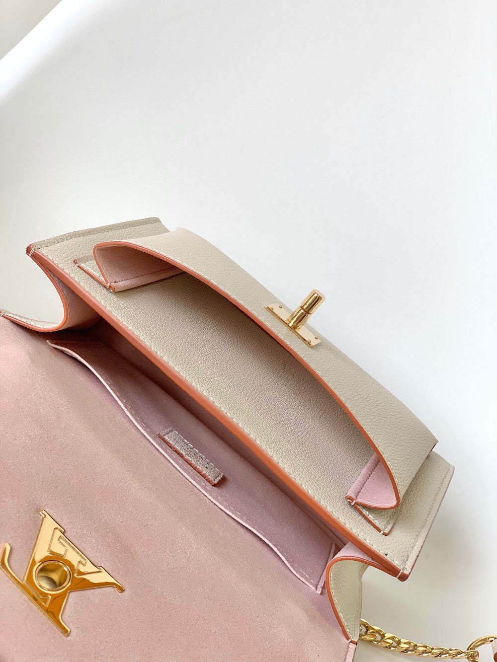 Dragons Bags ln Luxury Bag --81375