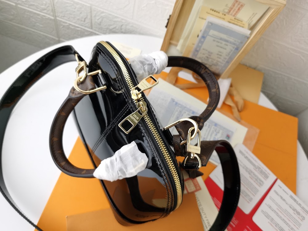 Dragons Bags ln Luxury Bag --78103