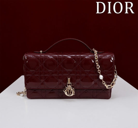 Dragons BagsDiorn Luxury Bag --116226
