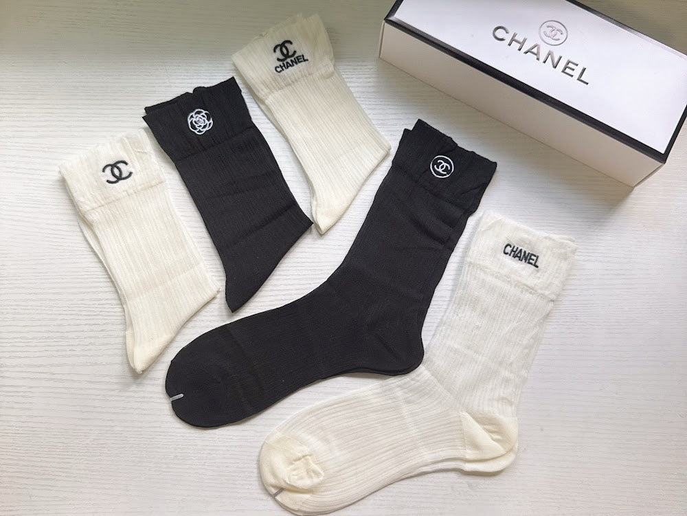 Dragons Bags Premium Luxury Socks --98591