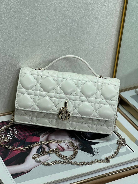 Dragons BagsDiorn Luxury Bag --116205