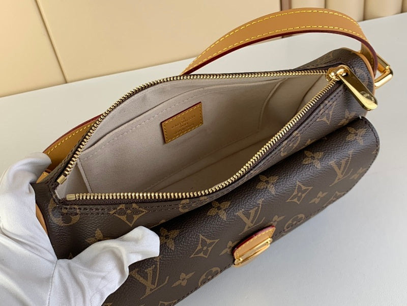 Dragons Bags ln Luxury Bag --67941