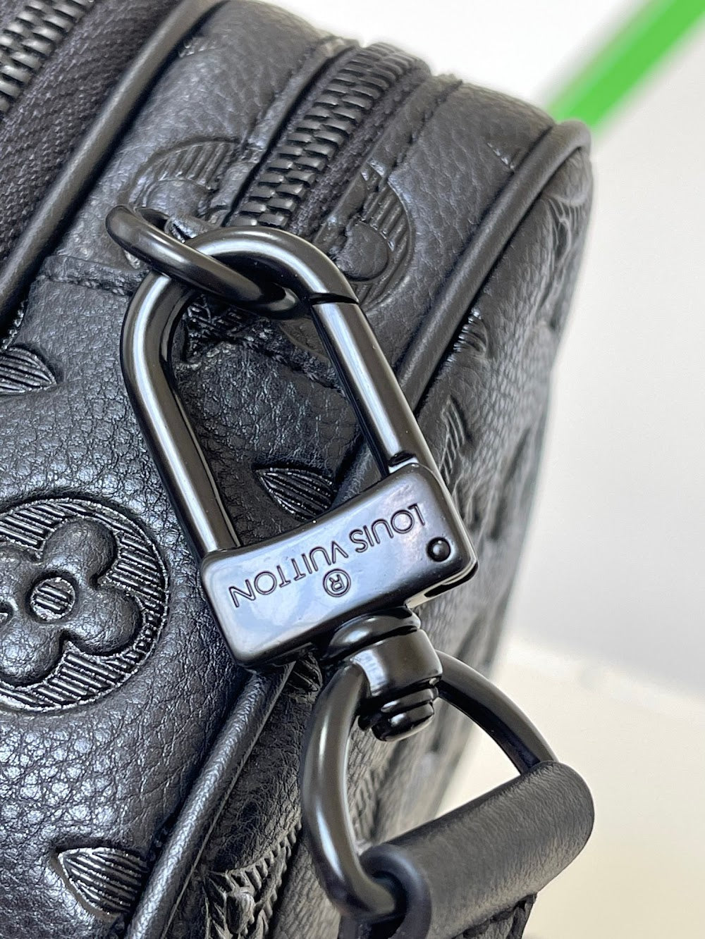 Dragons Bags ln Luxury Bag --71709