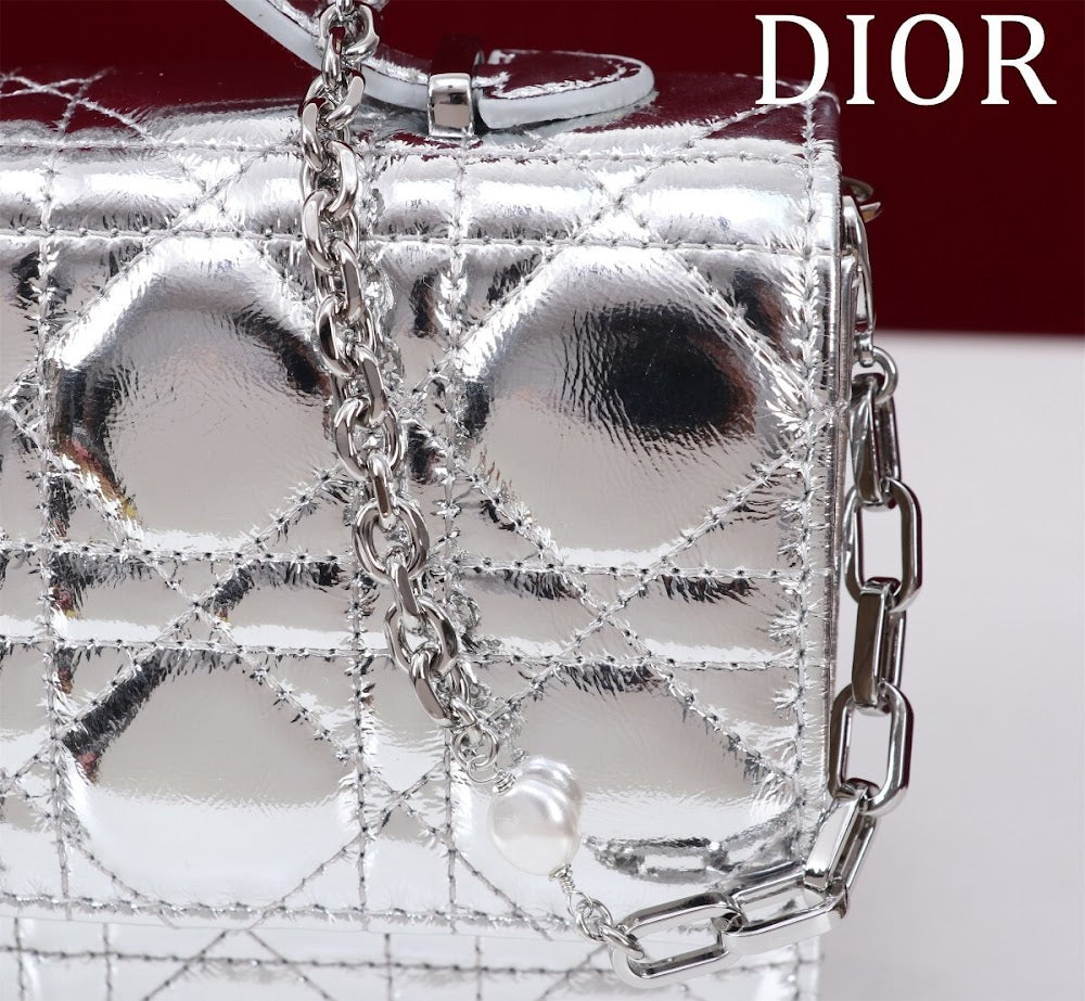 Dragons BagsDiorn Luxury Bag --116171
