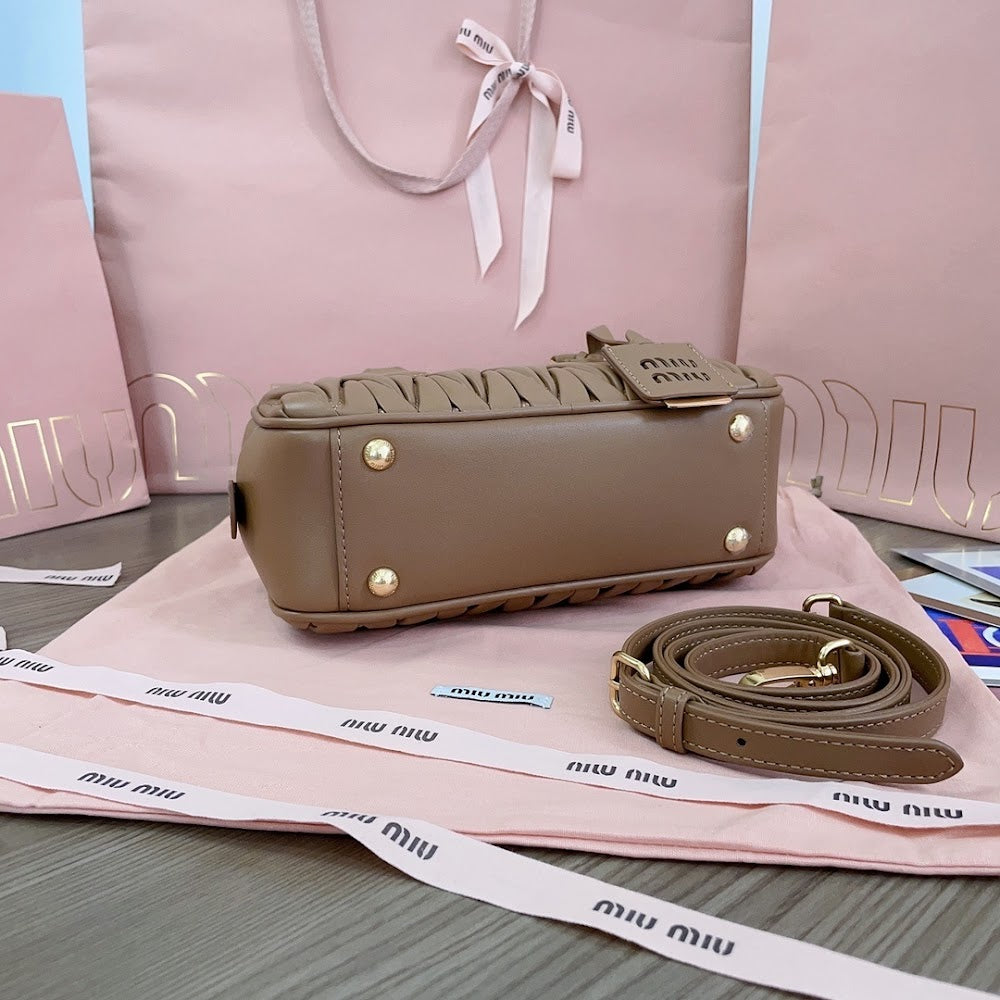 Dragons Bags Miun Miun Luxury Bag --122477