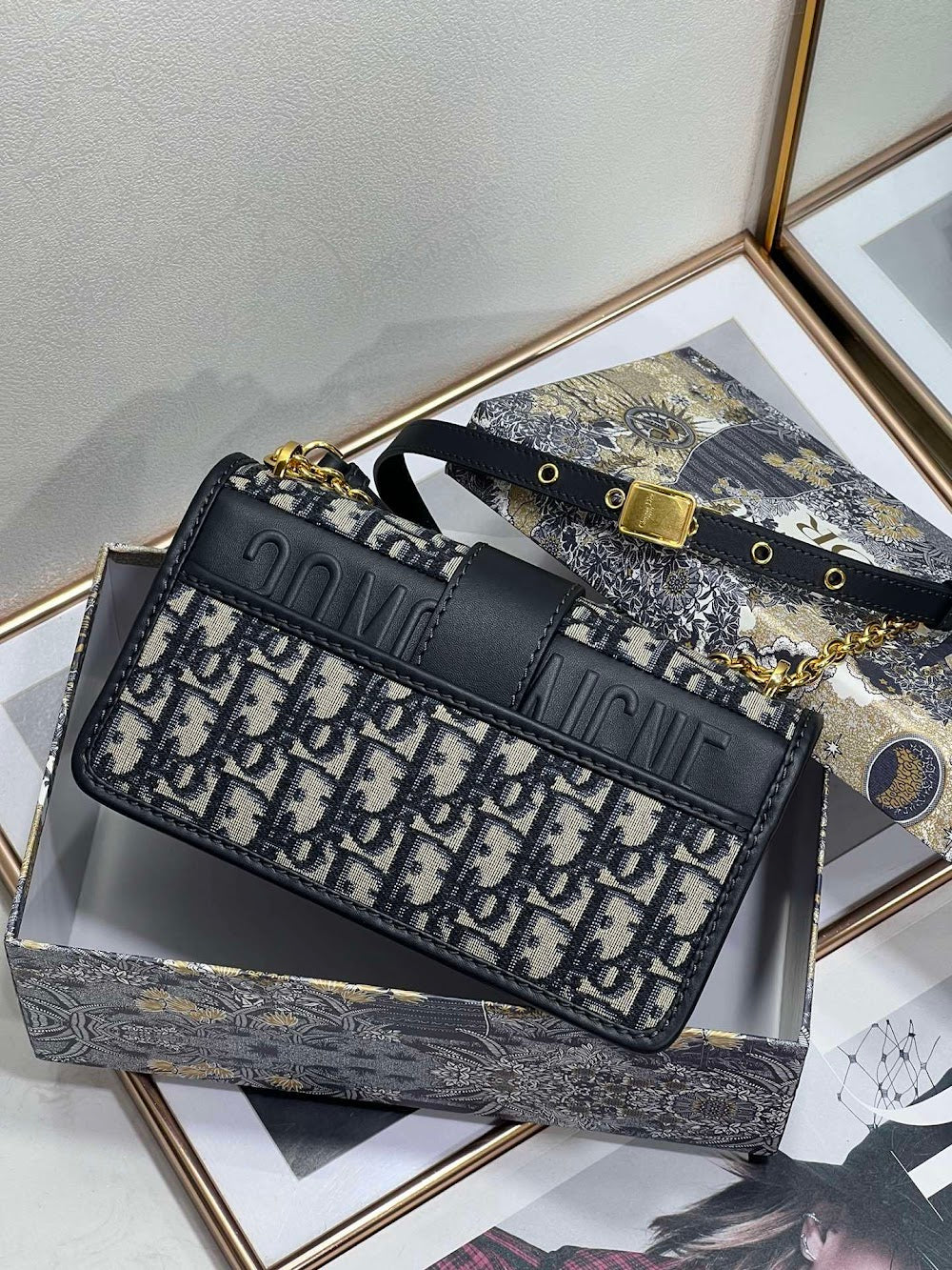 Dragons BagsDiorn Luxury Bag --116177